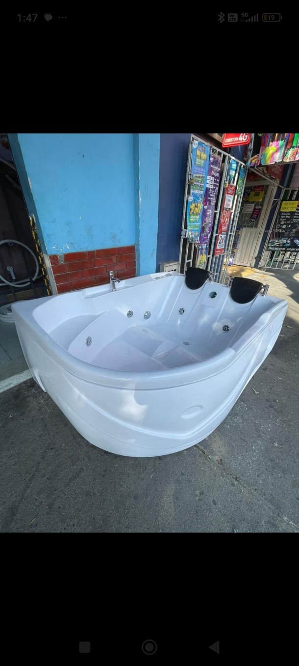 Jacuzzi Curvo Luxury, vista 3